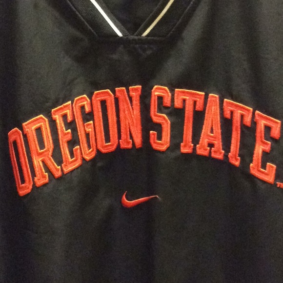 Nike Other - Nike, Oregon state size L with pockets